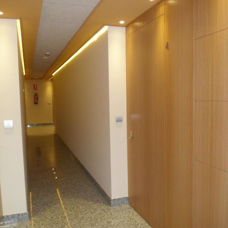 Hotel Estacio (Adults Only) Olot Buitenkant foto