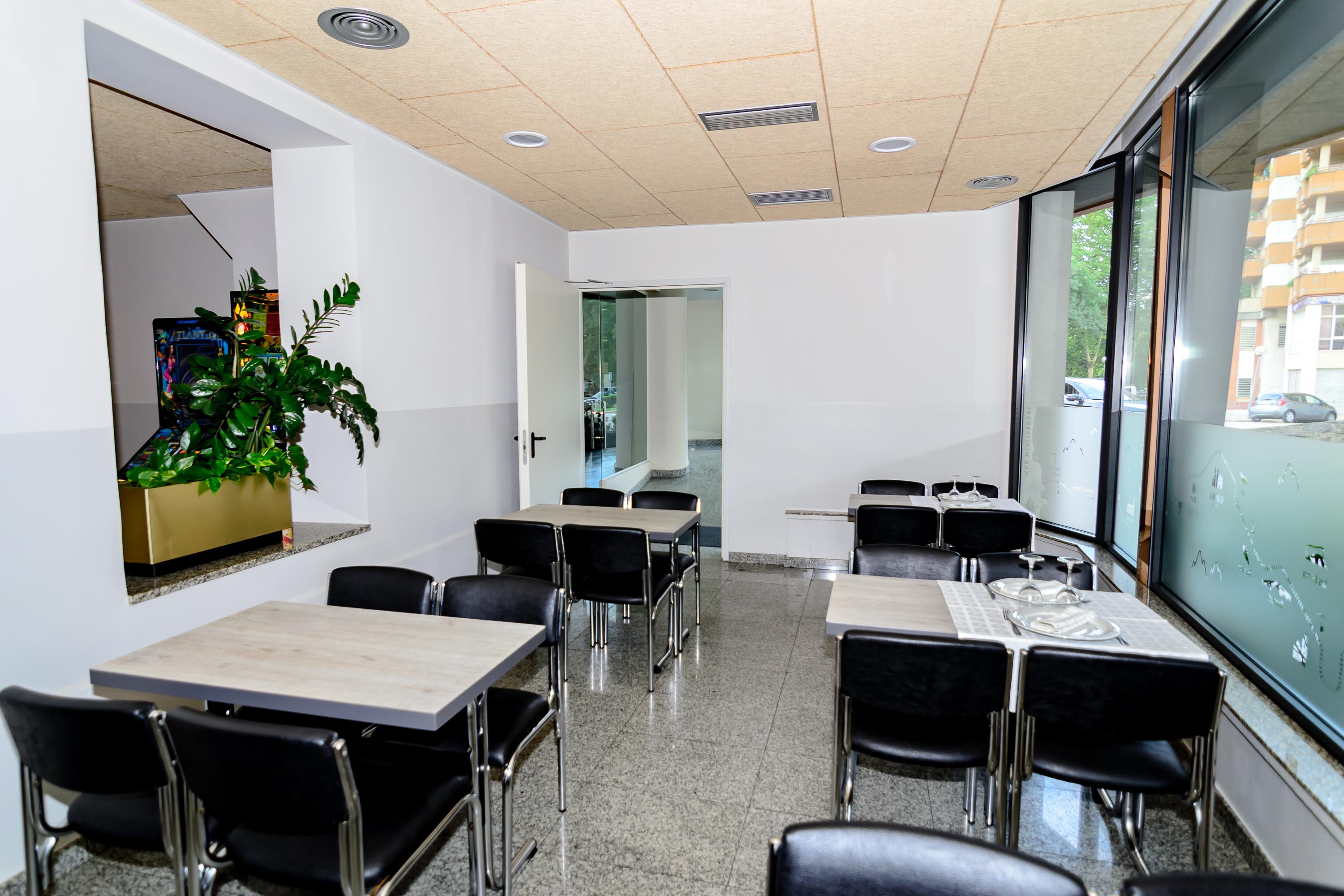 Hotel Estacio (Adults Only) Olot Buitenkant foto